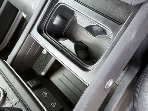 Used 2023 Land Rover Defender 90 S image 59