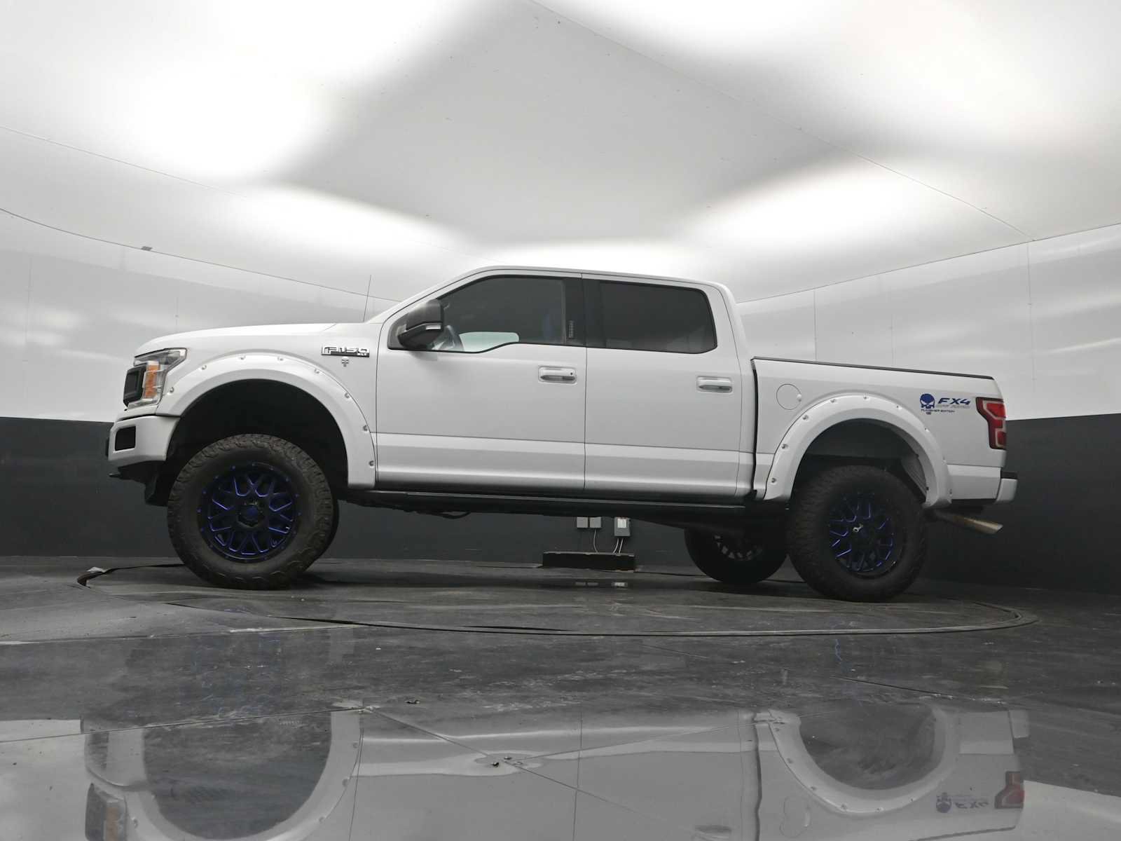 Certified 2019 Ford F150 XLT w/ Equipment Group 302A Luxury AWD/4WD image 20