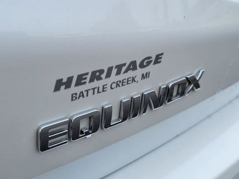 Used 2022 Chevrolet Equinox Premier AWD/4WD image 34