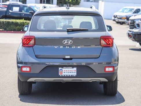 New 2026 Hyundai Venue SEL FWD image 8