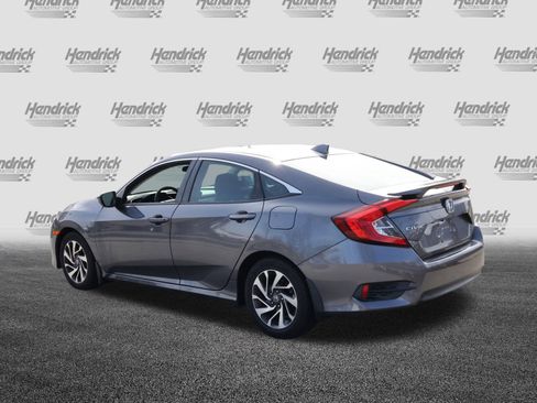 Used 2018 Honda Civic EX image 7