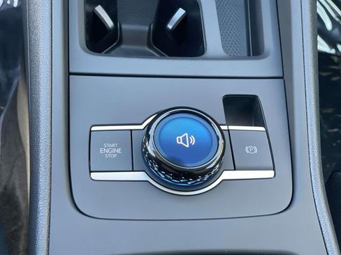 New 2026 Volkswagen Tiguan S image 16