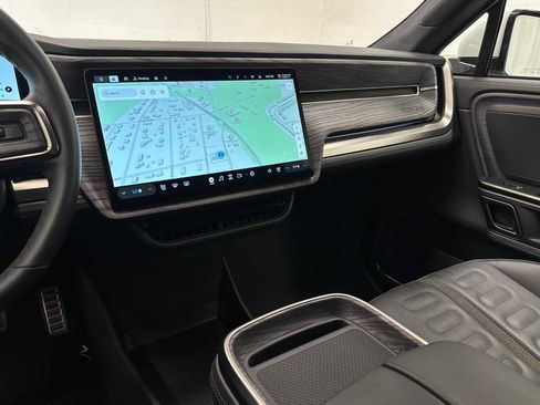 Used 2023 Rivian R1T Adventure image 28