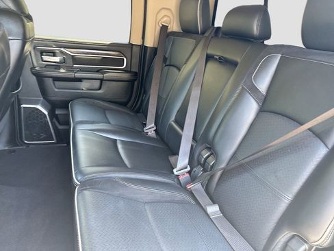 Used 2021 RAM 2500 Laramie w/ Chrome Appearance Group AWD/4WD image 25