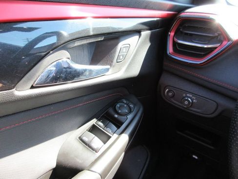 Certified 2024 Chevrolet TrailBlazer RS FWD image 23