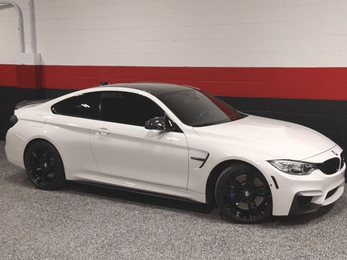 Used 2016 BMW M4 Coupe image 2