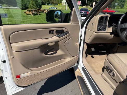Used 2005 Chevrolet Silverado 3500 LT w/ Heavy-Duty Power Package RWD image 12
