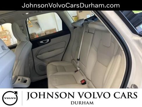 Used 2023 Volvo XC60 B5 Plus w/ Climate Package AWD/4WD image 9