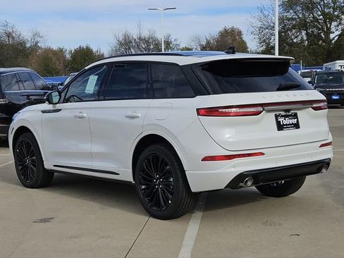 New 2026 Lincoln Corsair Premiere image 6