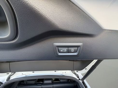 New 2026 BMW X5 xDrive40i w/ Premium Package image 22