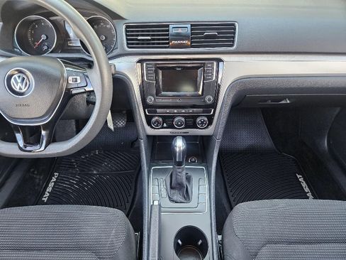 Used 2018 Volkswagen Passat 2.0T S image 13