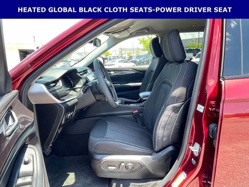 Used 2023 Jeep Grand Cherokee L Laredo w/ Luxury Tech Group I AWD/4WD image 3