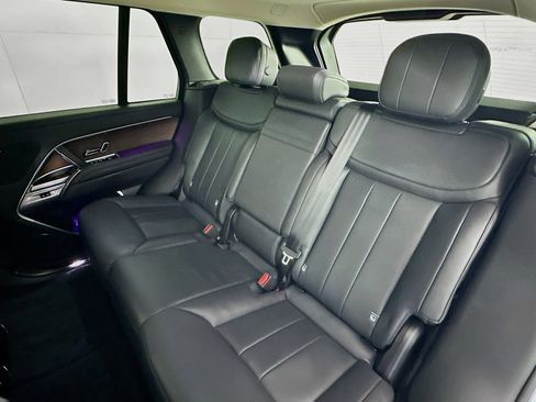 Used 2024 Land Rover Range Rover SE image 22