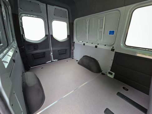 New 2026 Mercedes-Benz Sprinter 2500 image 23