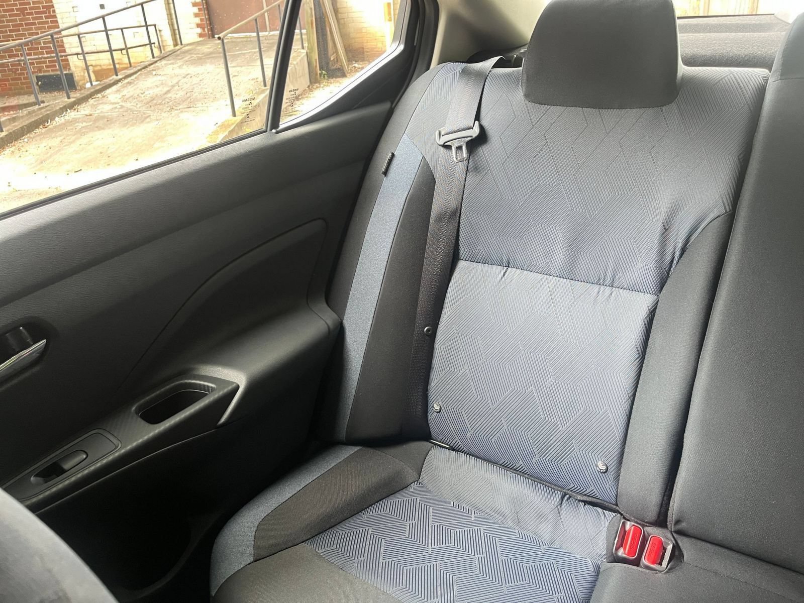 Used 2025 Nissan Versa SV FWD image 40