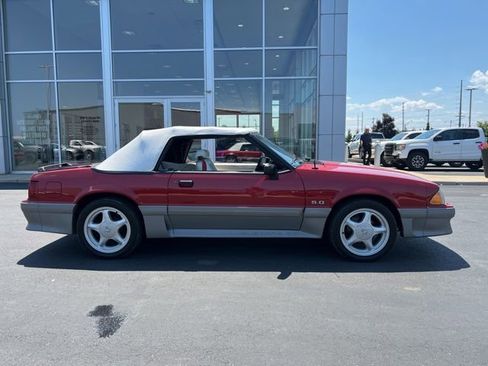 Used 1991 Ford Mustang GT image 14