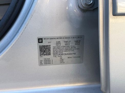 Used 2018 Chevrolet Silverado 1500 LT w/ All Star Edition image 62