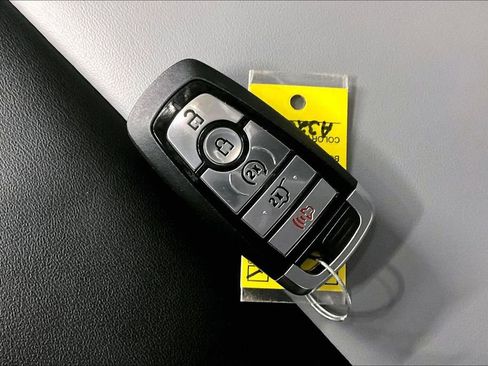 Used 2023 Ford Explorer XLT w/ Equipment Group 202A AWD/4WD image 6