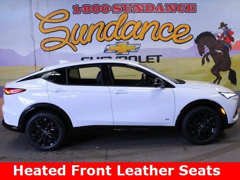 Used 2025 Buick Envista Sport Touring image 1