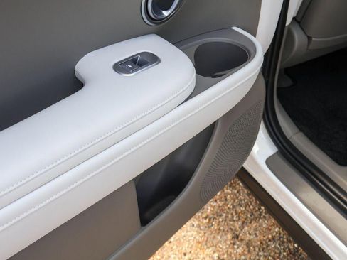 New 2026 Hyundai Palisade FWD Hybrid image 22