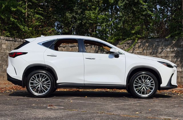 Certified 2026 Lexus NX 350 AWD w/ Luxury Package image 4