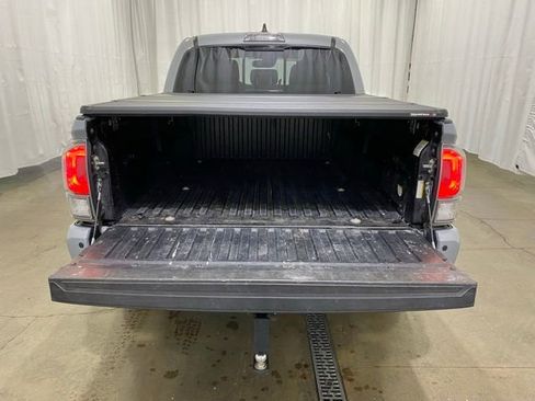 Certified 2020 Toyota Tacoma TRD Off-Road w/ Technology Package image 12