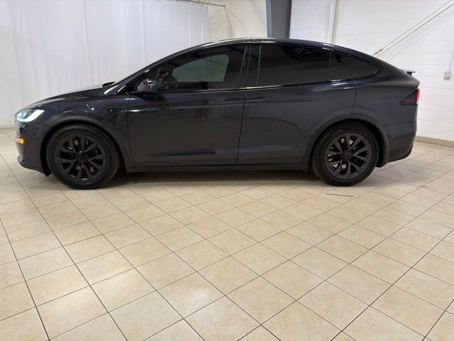 Used 2024 Tesla Model X AWD/4WD image 3