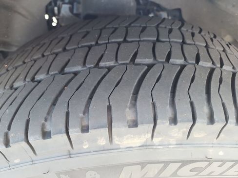 Used 2020 RAM 1500 Laramie AWD/4WD image 32