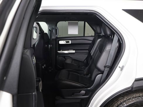 Used 2022 Ford Explorer Limited w/ Limited Technology Package AWD/4WD image 36
