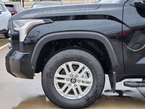 New 2025 Toyota Tundra SR5 image 32