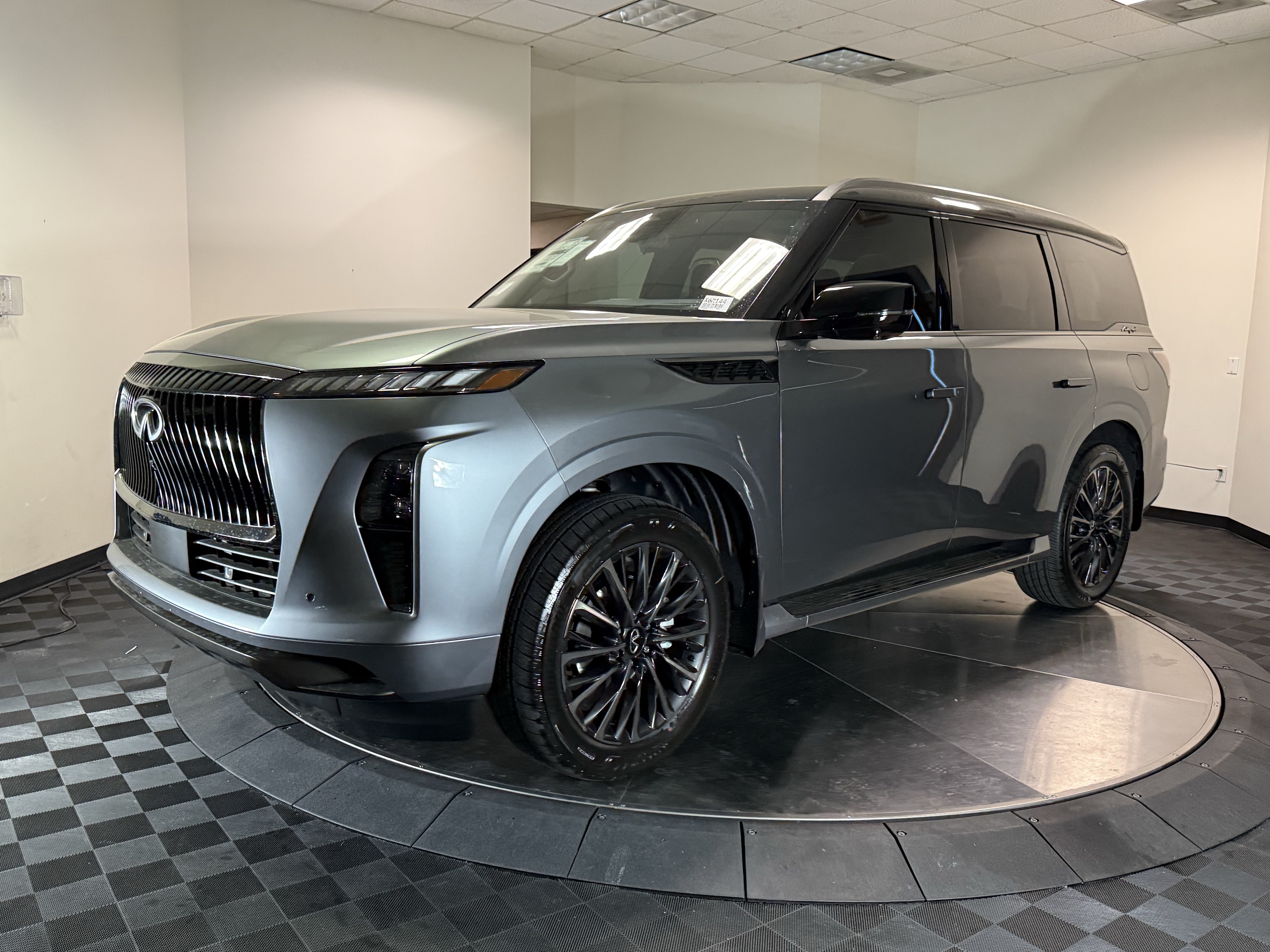 New 2026 INFINITI QX80 Autograph w/ Premium Cargo Package AWD/4WD image 3