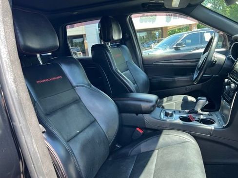 Used 2019 Jeep Grand Cherokee Trailhawk w/ Trailhawk Luxury Group AWD/4WD image 31