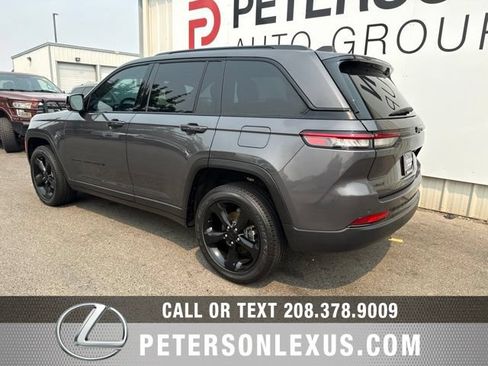 Used 2024 Jeep Grand Cherokee Altitude AWD/4WD image 6