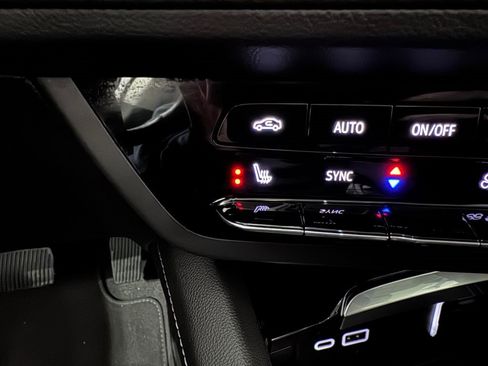 Certified 2023 Buick Envision Preferred AWD/4WD image 23