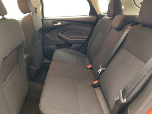 Used 2017 Ford Focus SE FWD image 18