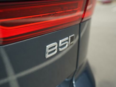 Used 2024 Volvo XC60 B5 Plus w/ Protection Package Premier image 76