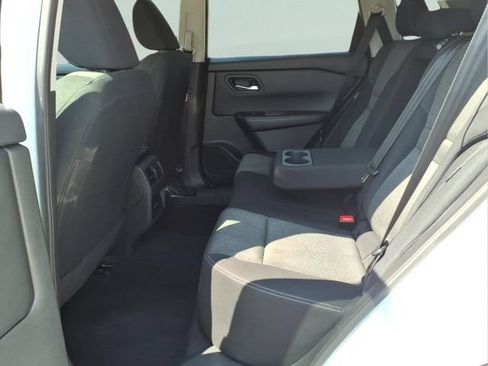 Used 2024 Nissan Rogue SV AWD/4WD image 20