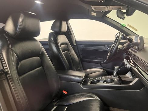 Used 2023 Honda Civic Sport image 10