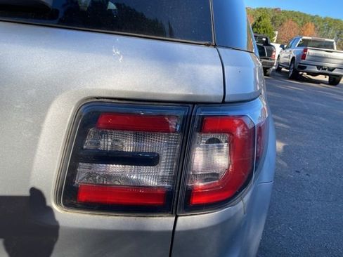 Used 2016 GMC Acadia SLT w/ Open Road Package image 26