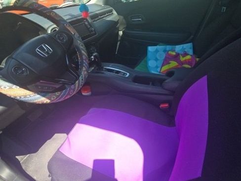 Used 2018 Honda HR-V LX image 9
