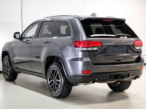 Used 2019 Jeep Grand Cherokee Trailhawk w/ Trailhawk Luxury Group AWD/4WD image 11