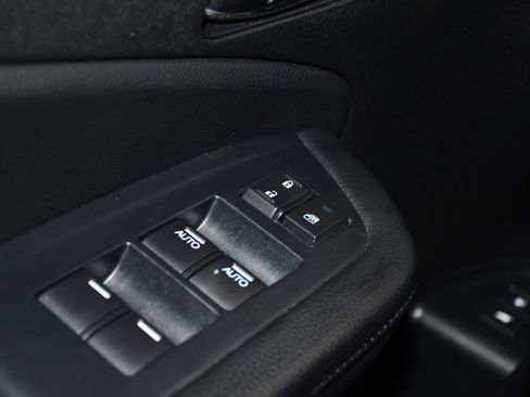 Used 2020 Honda Pilot Touring image 33