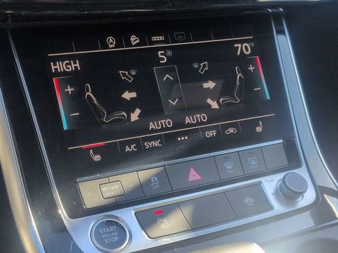 Used 2025 Audi Q7 3.0T Premium Plus image 21