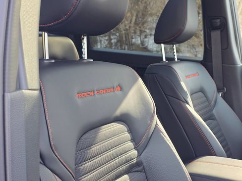 New 2026 Nissan Pathfinder SV image 17