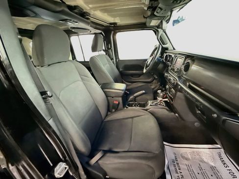 Used 2021 Jeep Wrangler Unlimited Sport AWD/4WD image 33