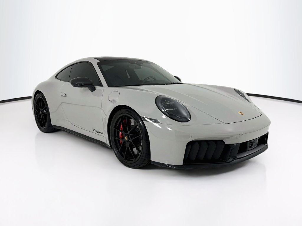 Used 2026 Porsche 911 Carrera GTS RWD image 7