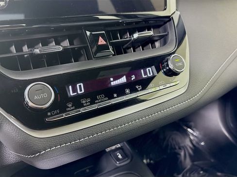 Used 2023 Toyota Corolla XSE FWD image 18