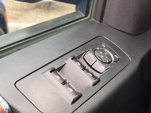 Used 2017 Ford F150 Lariat w/ Equipment Group 502A Luxury AWD/4WD image 21