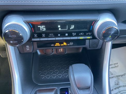 Certified 2025 Toyota RAV4 LE image 17