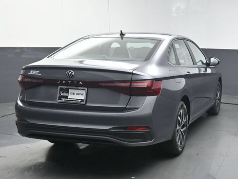 Used 2025 Volkswagen Jetta S FWD image 7